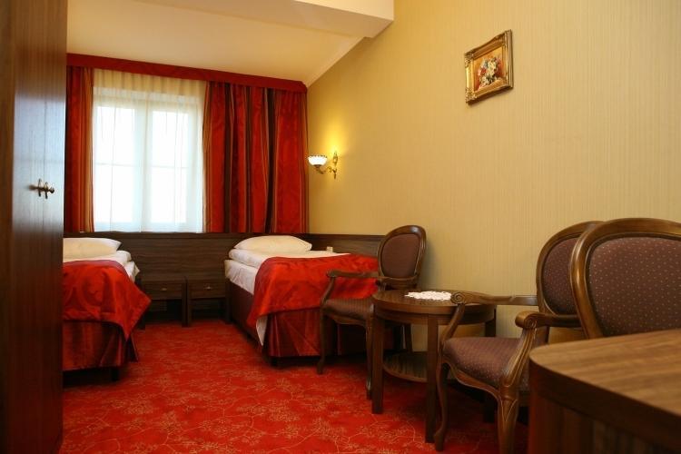 Hotel Zloty Mlyn Majkow Piotrkow Trybunalski Room photo