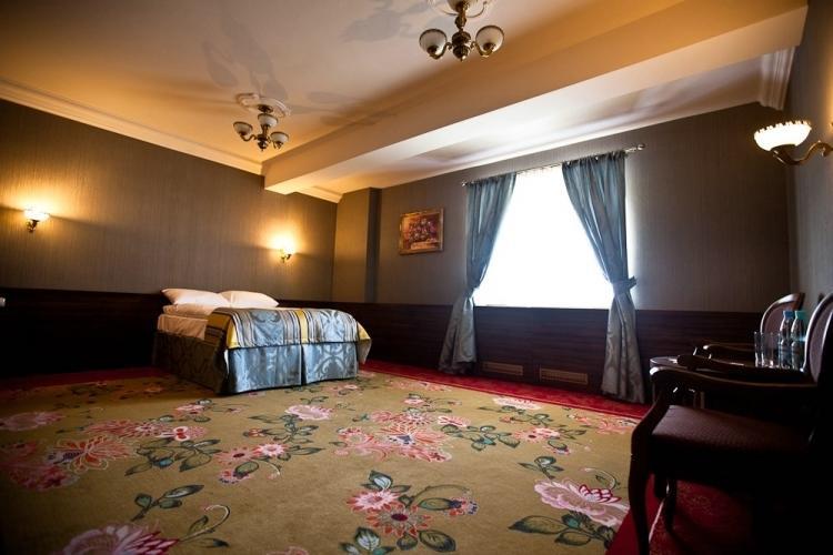 Hotel Zloty Mlyn Majkow Piotrkow Trybunalski Room photo